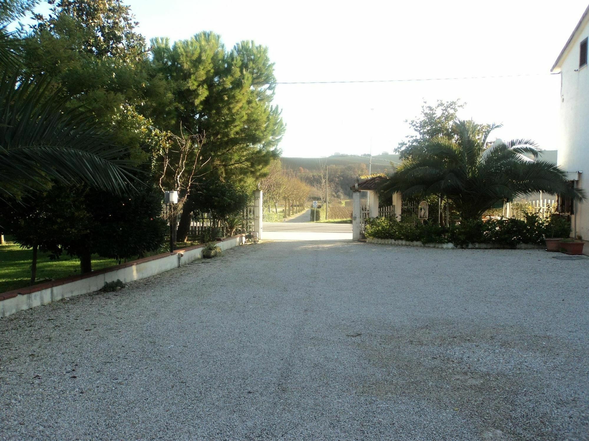 פרמו Agriturismo Le Vigne מראה חיצוני תמונה